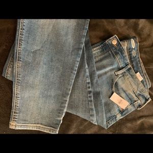 NWT old navy skinny jeans 18